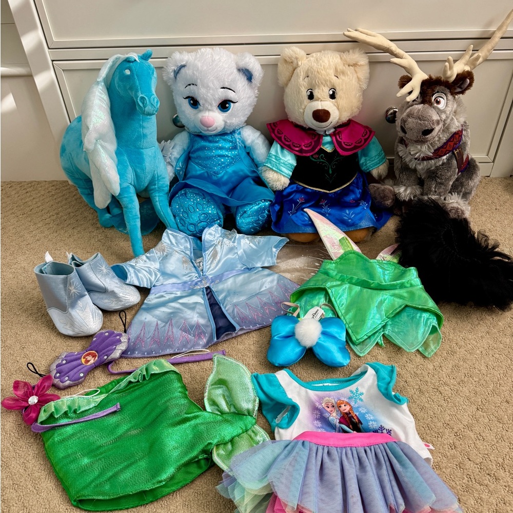 Build a Bear Disney Frozen & Princess Plush and Costume Sets - 19 pieces